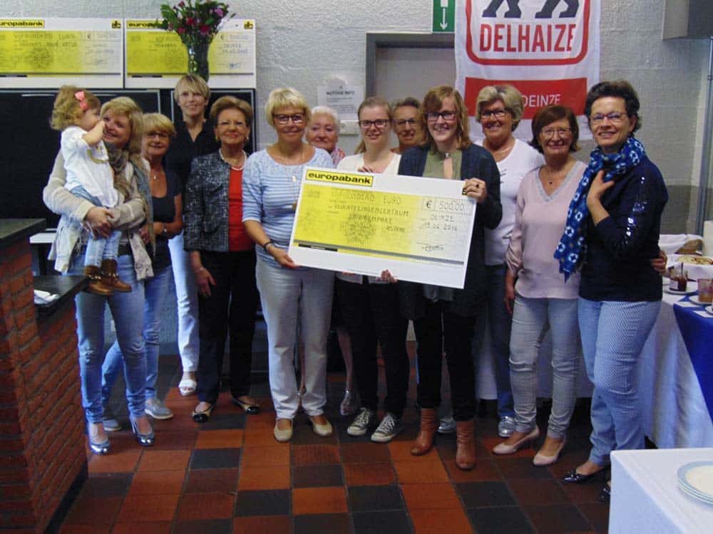 Gezellig ontbijten met de Liberale vrouwen Deinze voor het goede doel