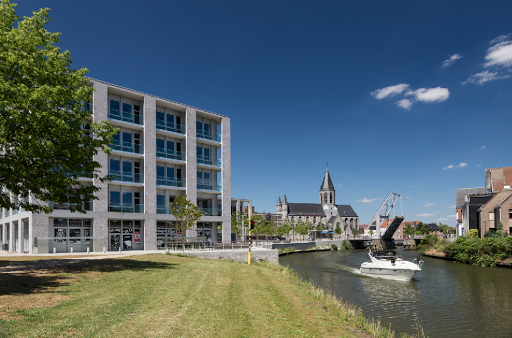 Deinze vaart het Land van Nevele binnen