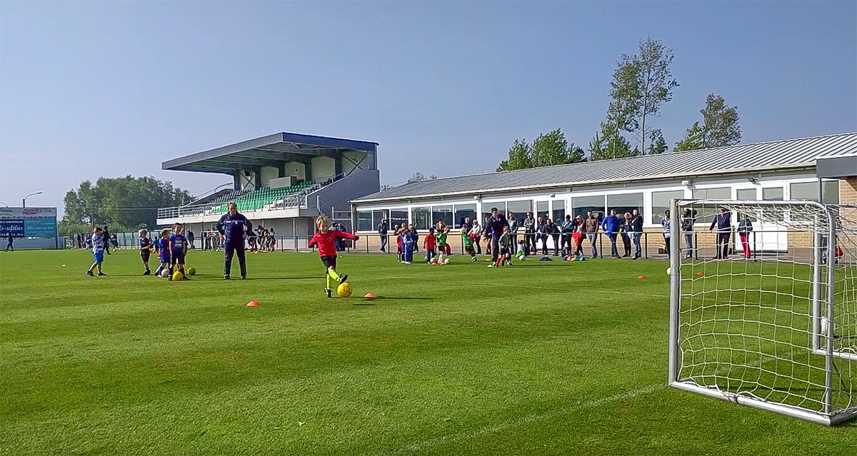 Jonge voetballers strijden voor tweede maal om jeugdcup stad