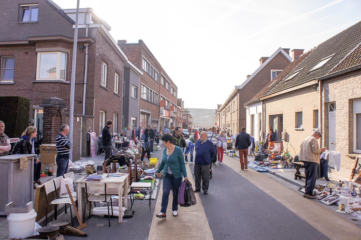 Garageverkoop Slachthuisstraat, Neerleie en Ricardplein