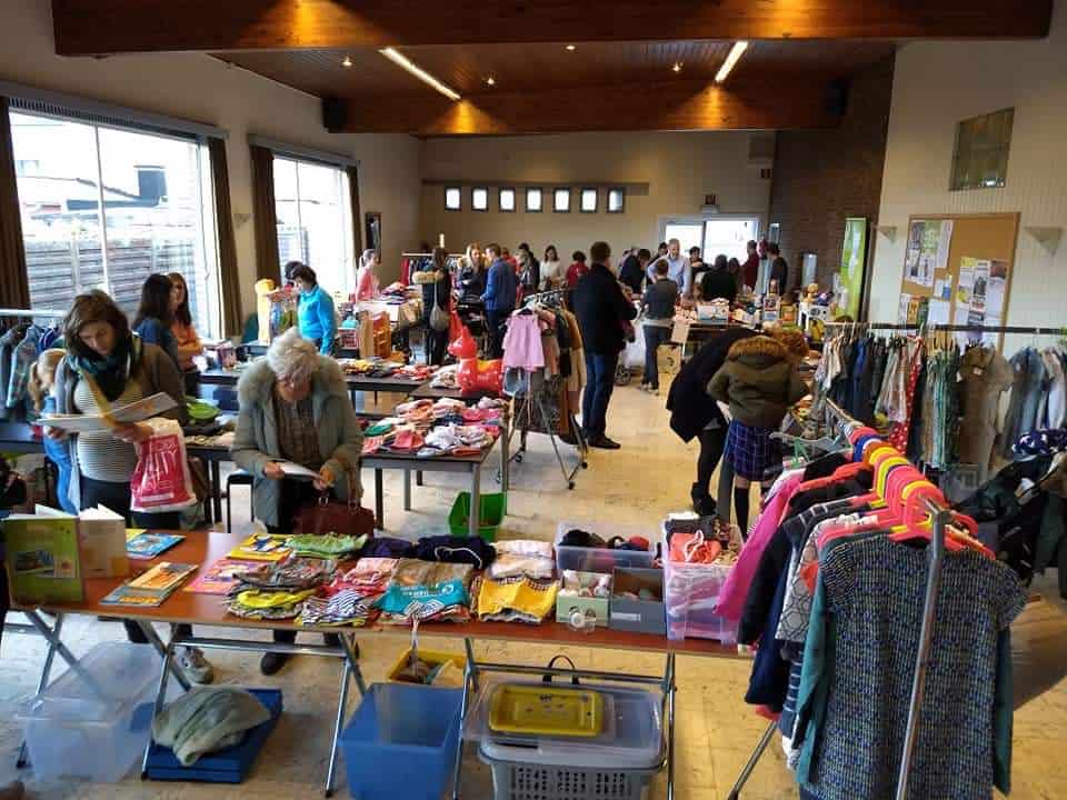 Gezinsbond Petegem-aan-de-Leie viert 30 jaar tweedehandsbeurzen  met een tweedehandsbeurs…