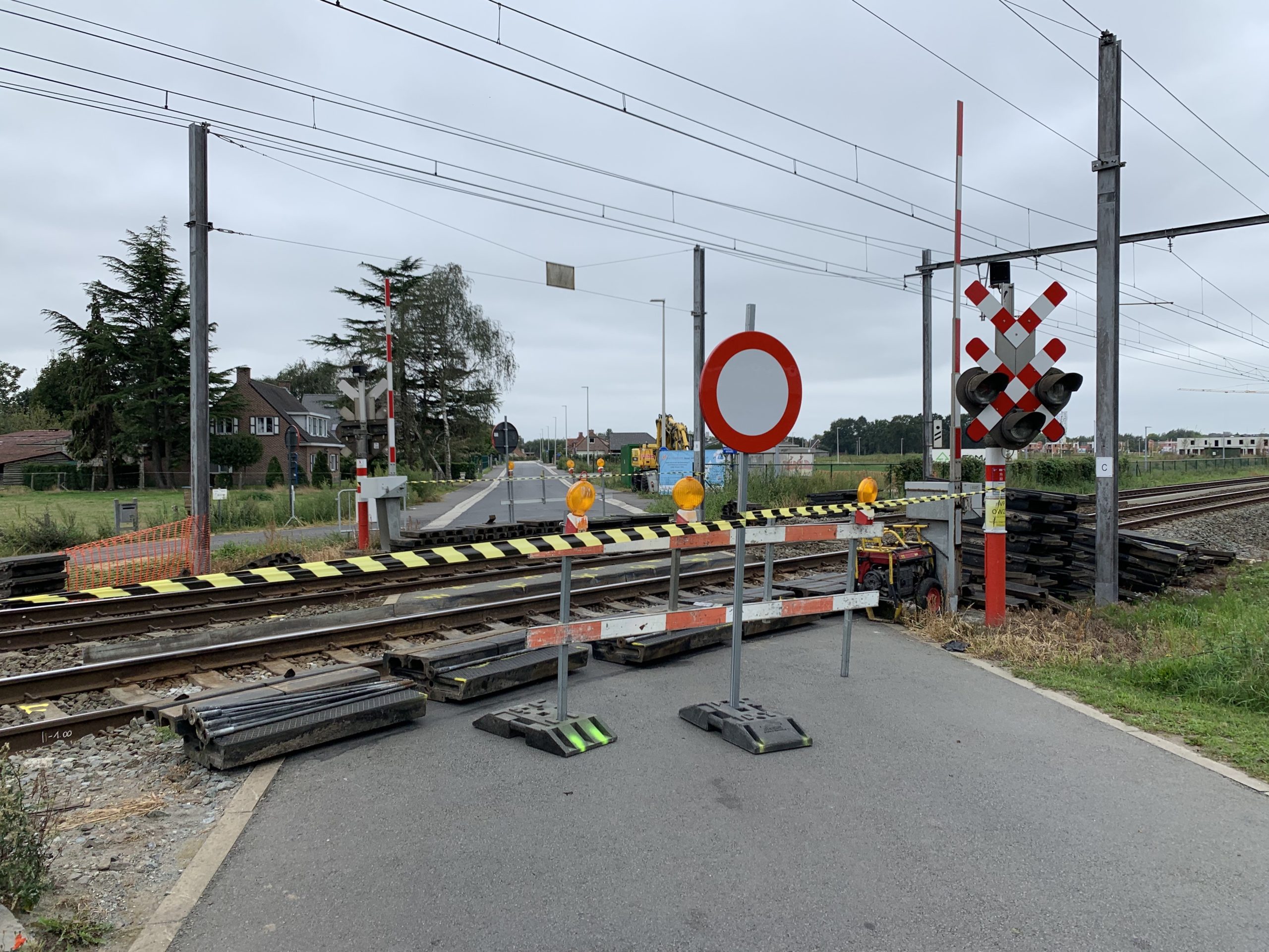 Overweg Beekstraat afgesloten – Astene