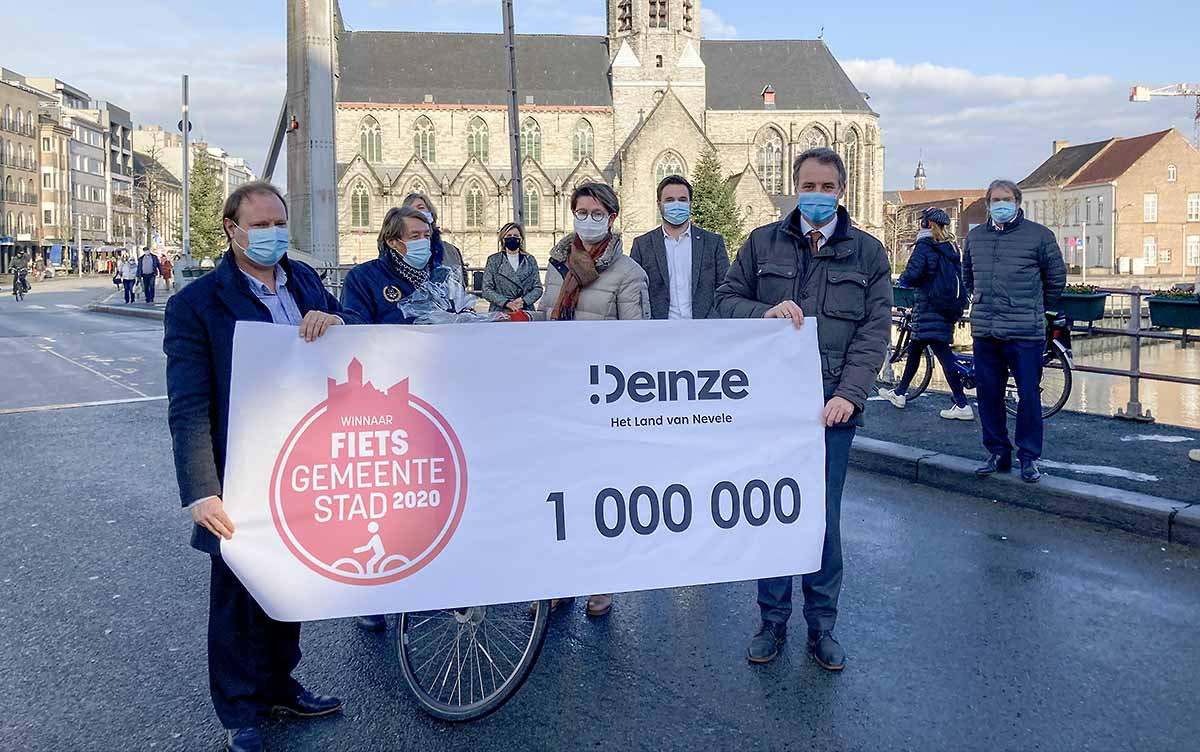 1 miljoen fietsers door de Tolpoortstraat