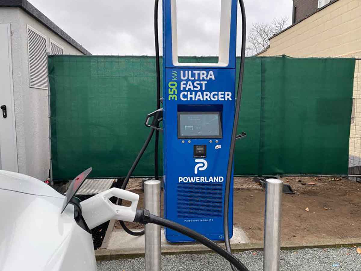 Esso tankstation Deinze is klaar voor een groene toekomst!