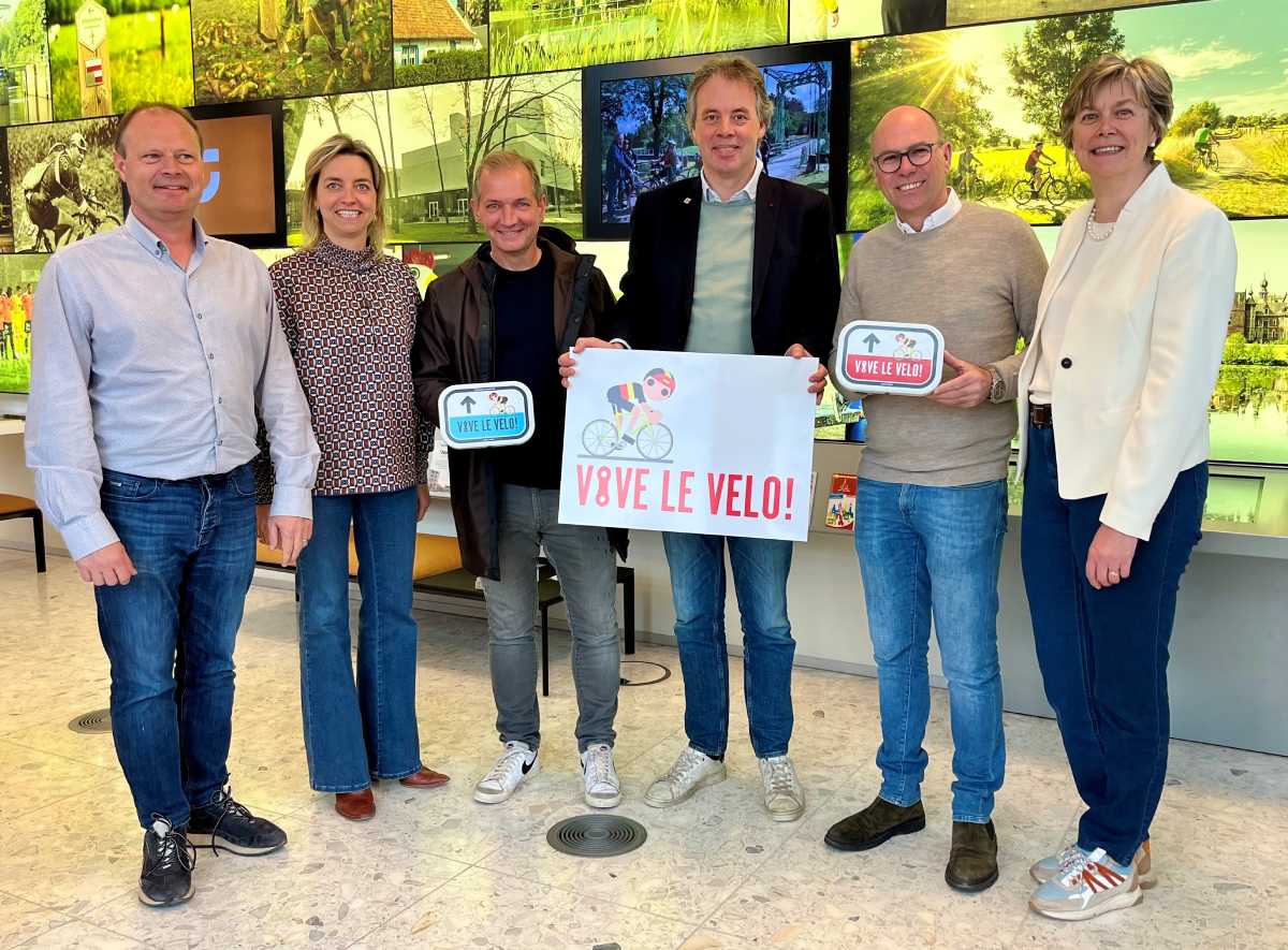 Deinze slaat de handen in elkaar met Vive le Vélo!