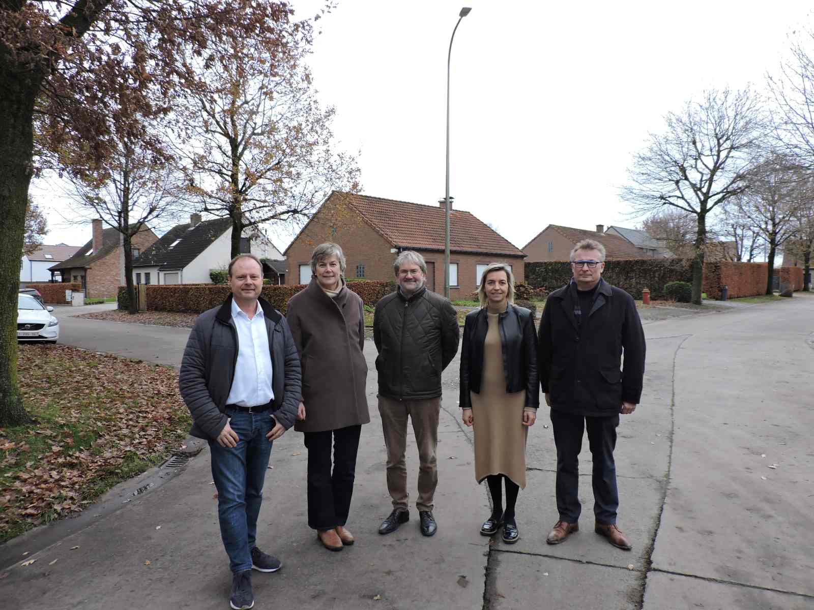 Stadsbestuur Deinze laat openbare verlichting langer branden