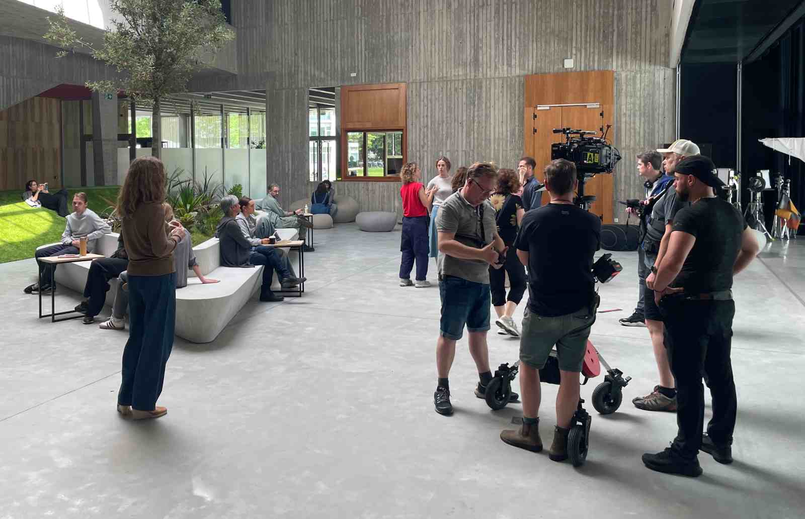 Leietheater is tijdelijke filmset voor grote Franse filmproductie met topactrice Cécile De France