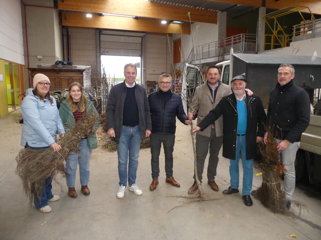 Gratis Bomen voor Deinse Tuinen: Een Groene Toekomst
