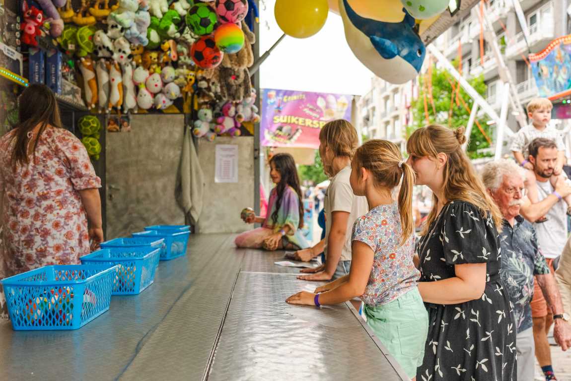 Prikkelarm uur op de kermis tijdens Deinse Feesten