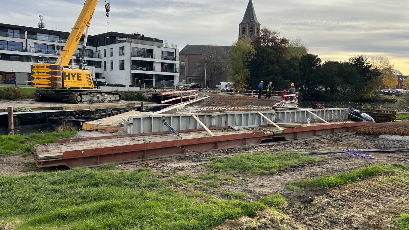Brug van 804.000 euro zonder veilige oversteek blijft een zinloos prestigeproject
