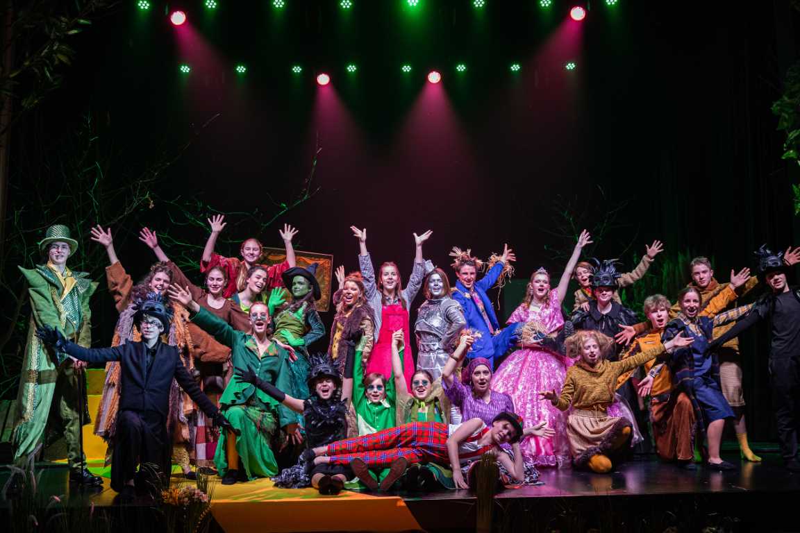 Jeugdtheater Crea brengt magische familievoorstelling OZ! naar Zaal Palace in Deinze